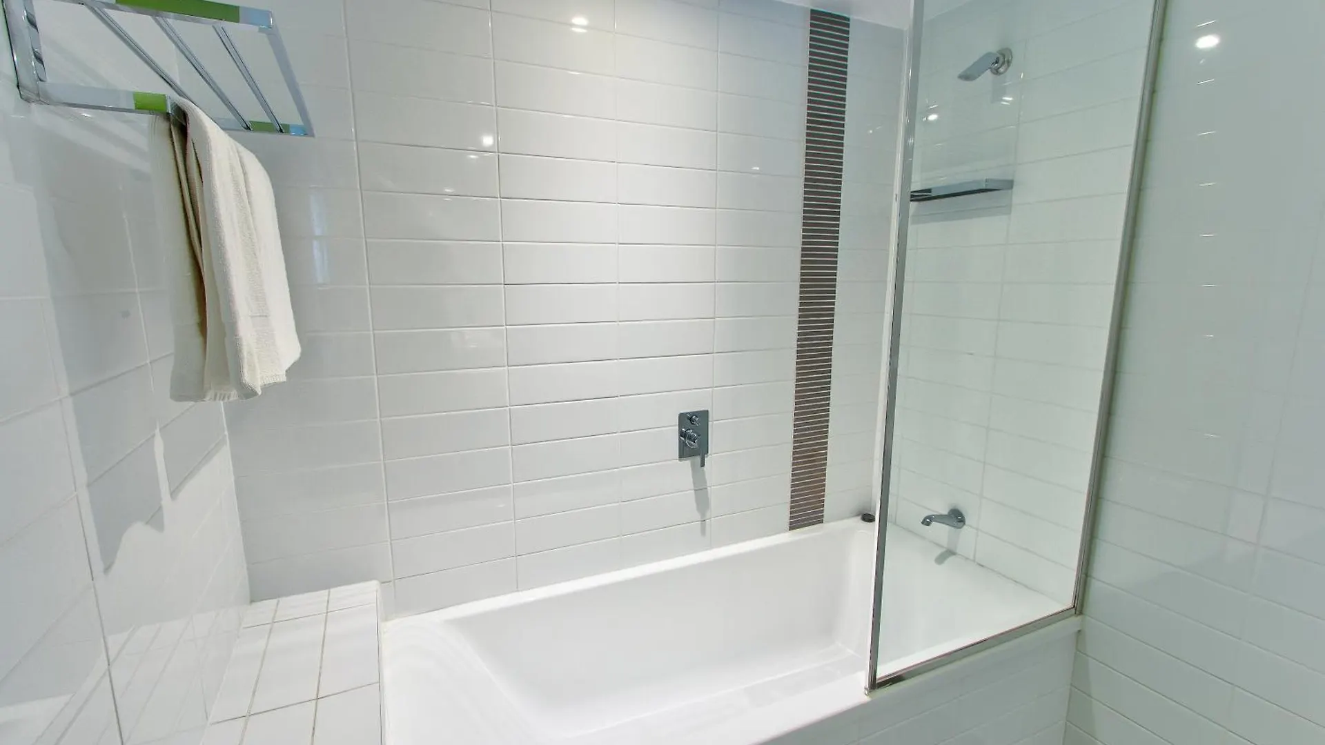 Mackay Oceanside Central Hotel Official Australien